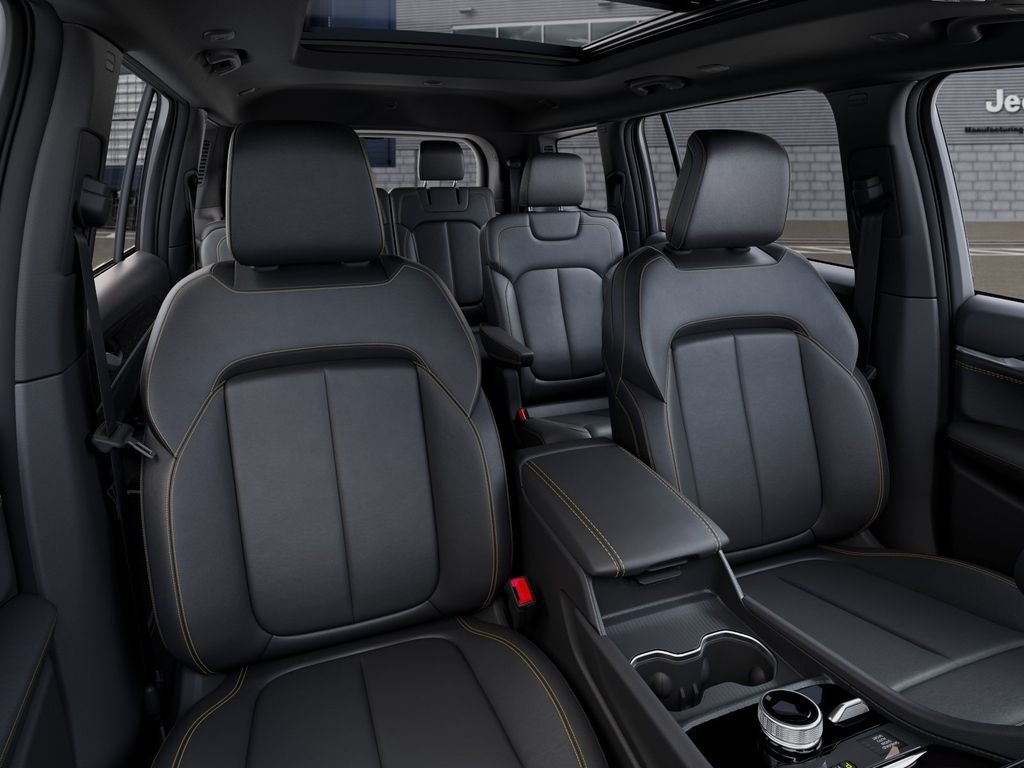 New 2026 Silver Zynith Exterior Paint Jeep  image 16