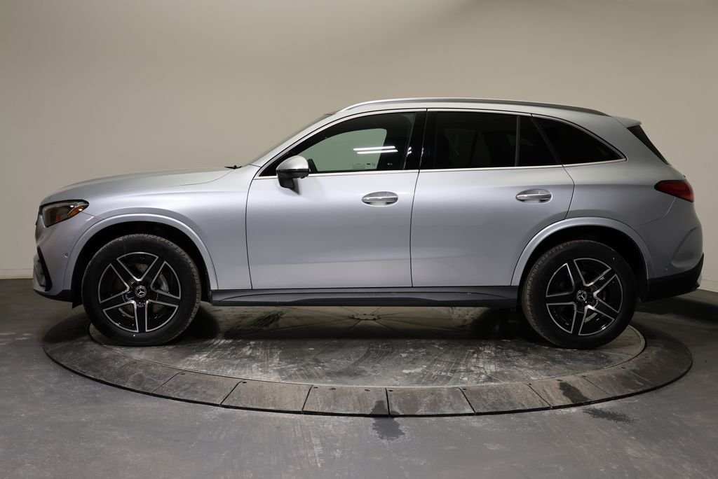 Used 2026 Cirrus Silver Metallic Mercedes-Benz GLC 300 image 4