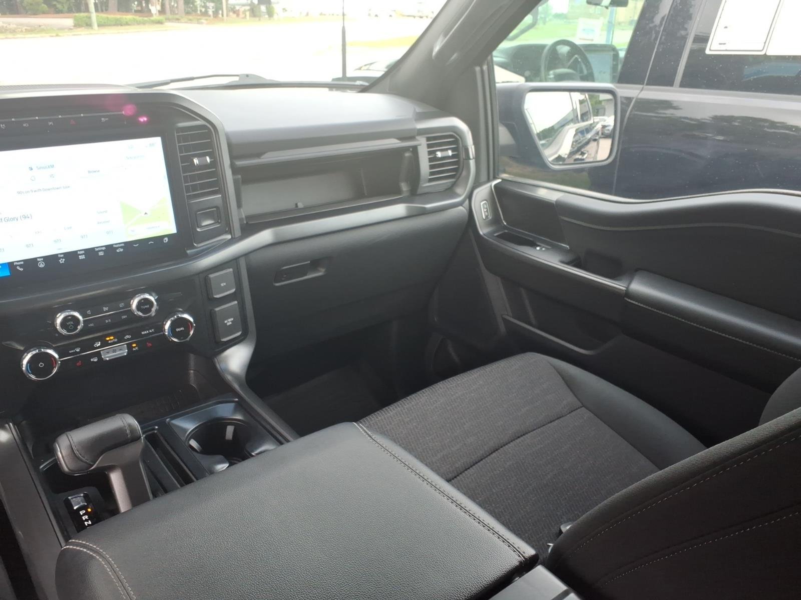 Used 2024 Black Metallic Ford XLT image 13