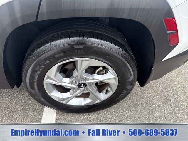 Used 2023 White Pearl Hyundai SEL image 15