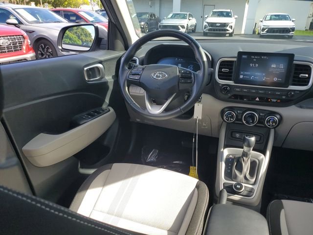 2023 Hyundai Venue SEL - Photo 22