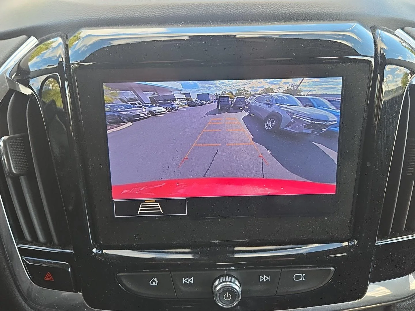 Used 2020 CAJUN RED TINTCOAT Chevrolet LT Leather image 5