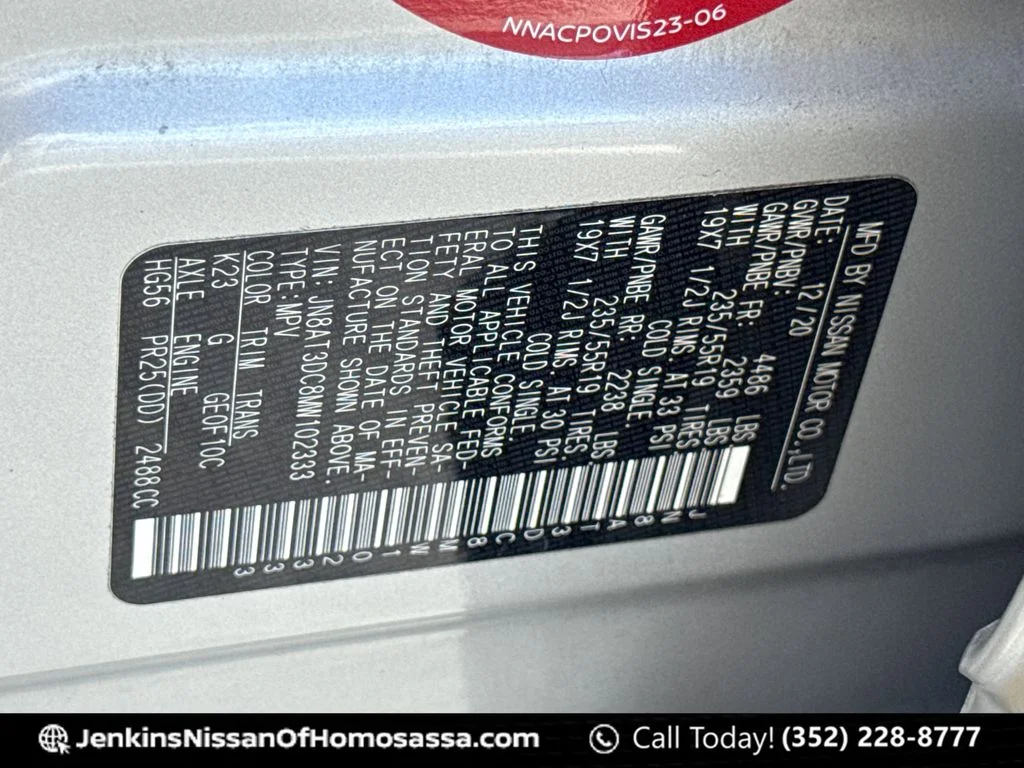 Used 2021 Silver Nissan Platinum image 51