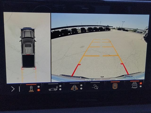 Used 2024 White GMC AT4 image 14