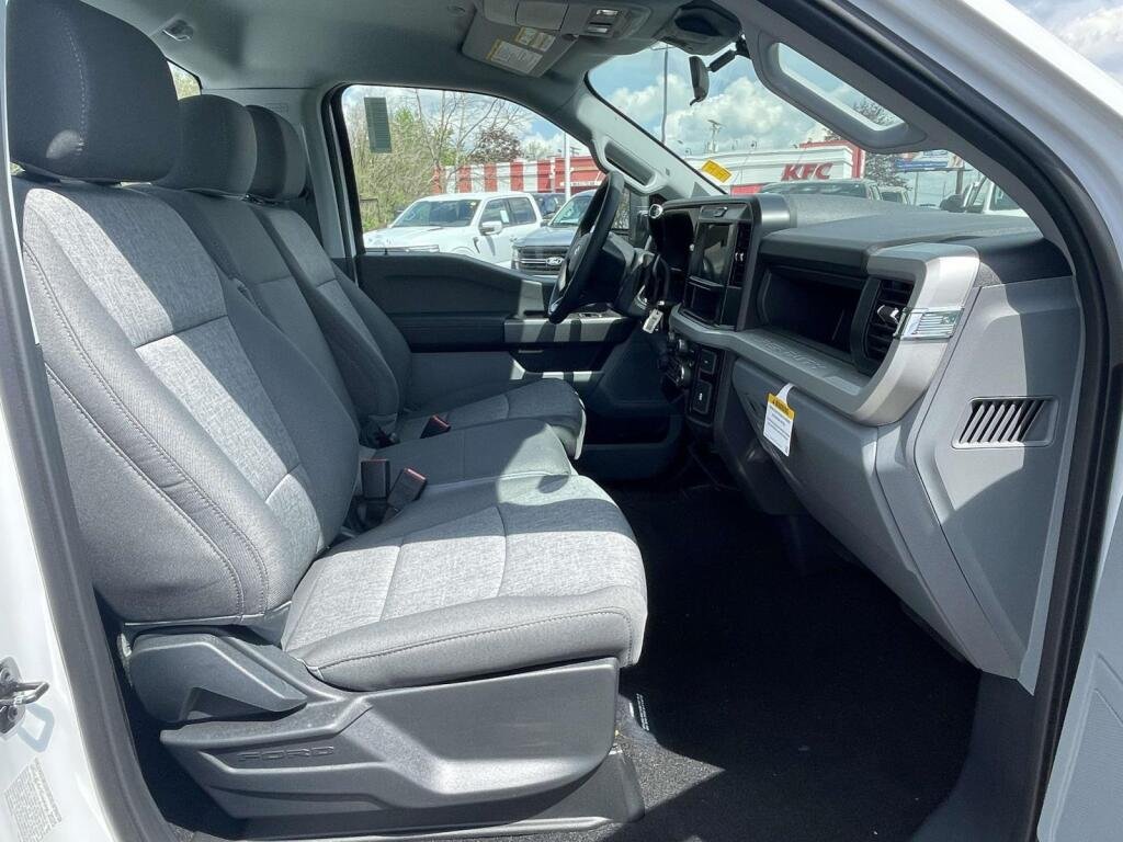 New 2026 Oxford White Ford XL image 20