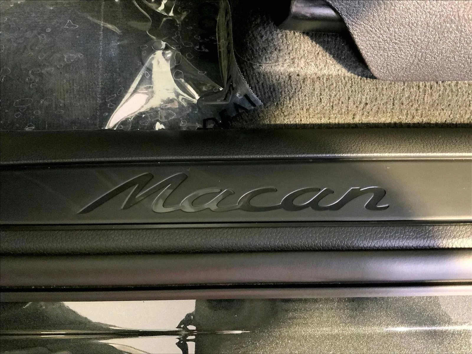 2026 Porsche Macan Base - Photo 19