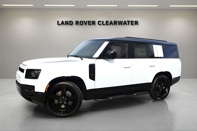 2026 Land Rover Defender 130 X-Dynamic SE