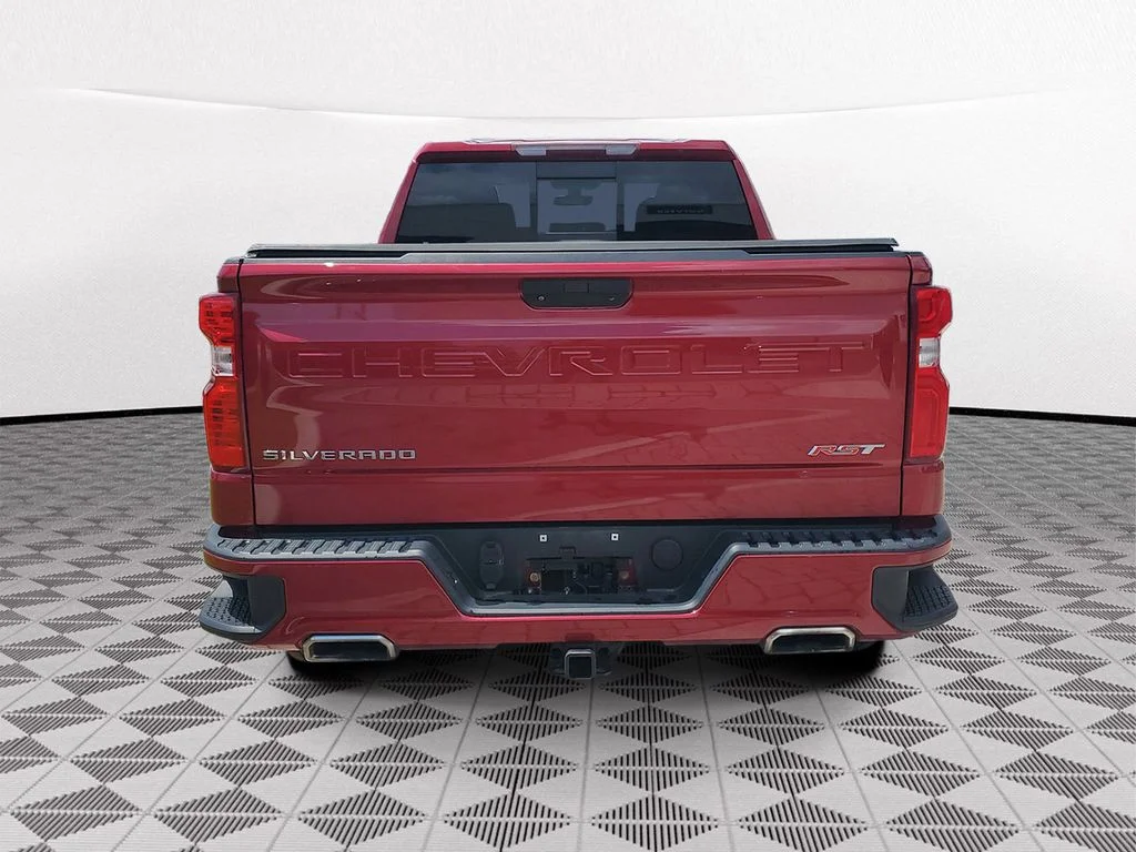Used 2019 Red Chevrolet RST image 3