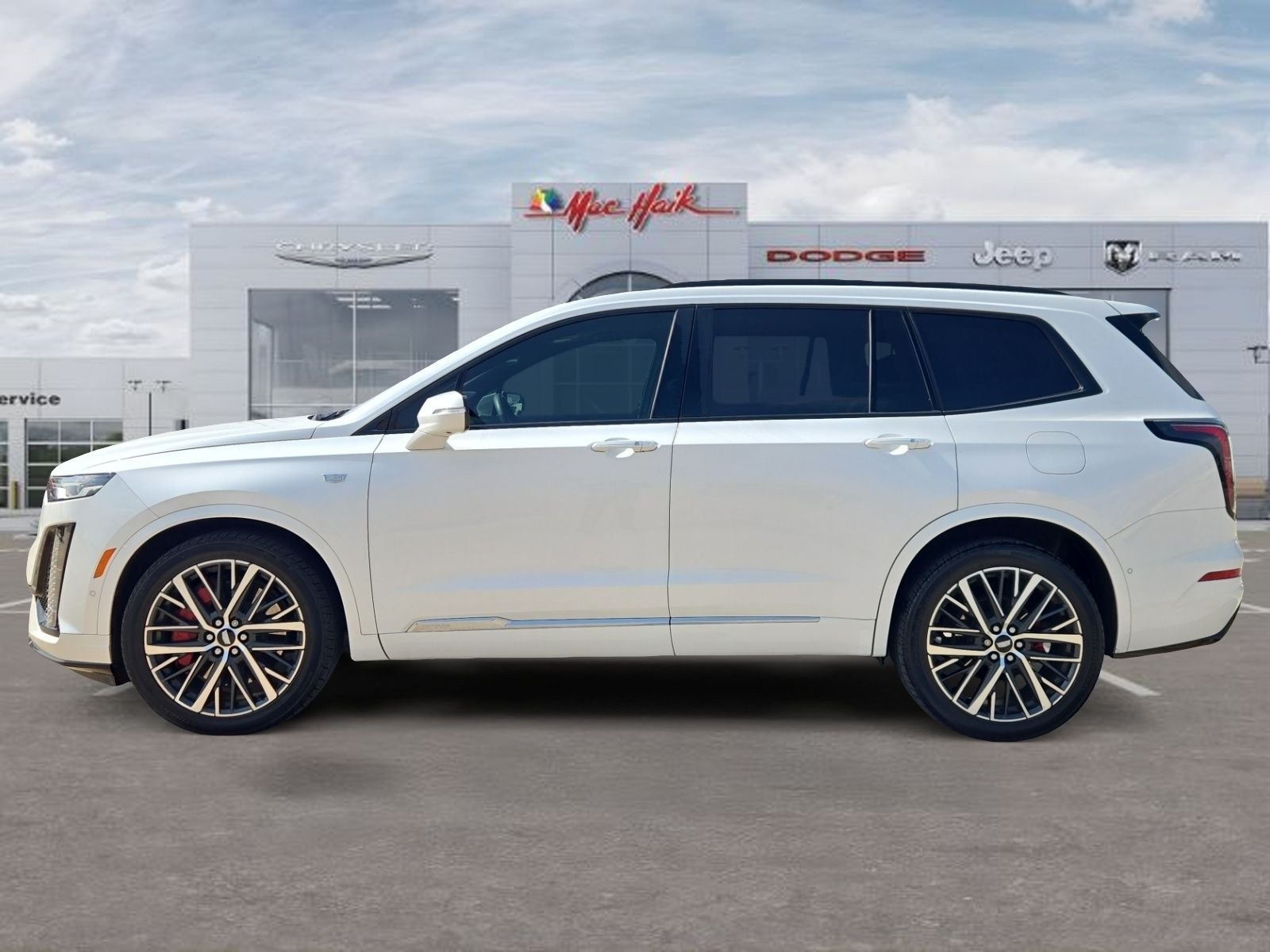 Used 2023 White Cadillac Sport image 2