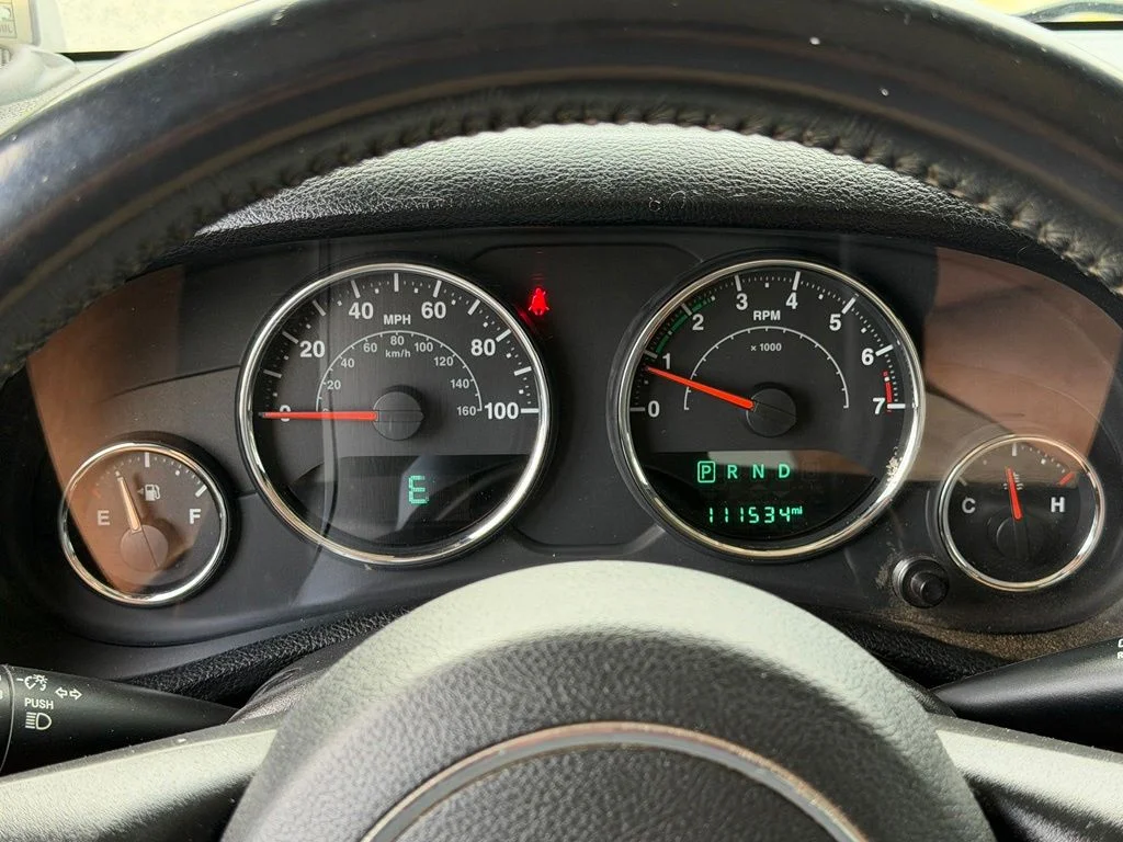 Used 2017 Black Jeep Unlimited Sahara image 35