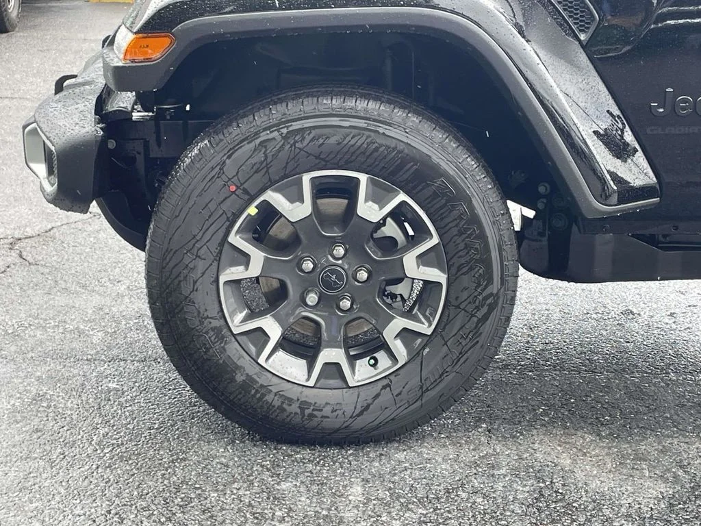 New 2026 Black Clear-Coat Exterior Paint Jeep Sahara image 11