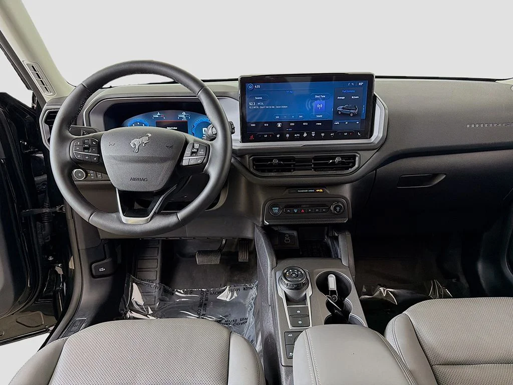 Used 2025 Shadow Black Ford Badlands image 26