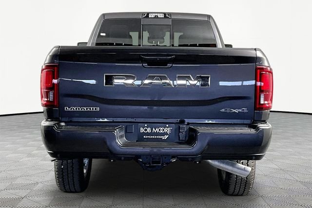New 2026 Granite Crystal Metallic Clear-Coat Exterior Paint RAM Laramie image 5