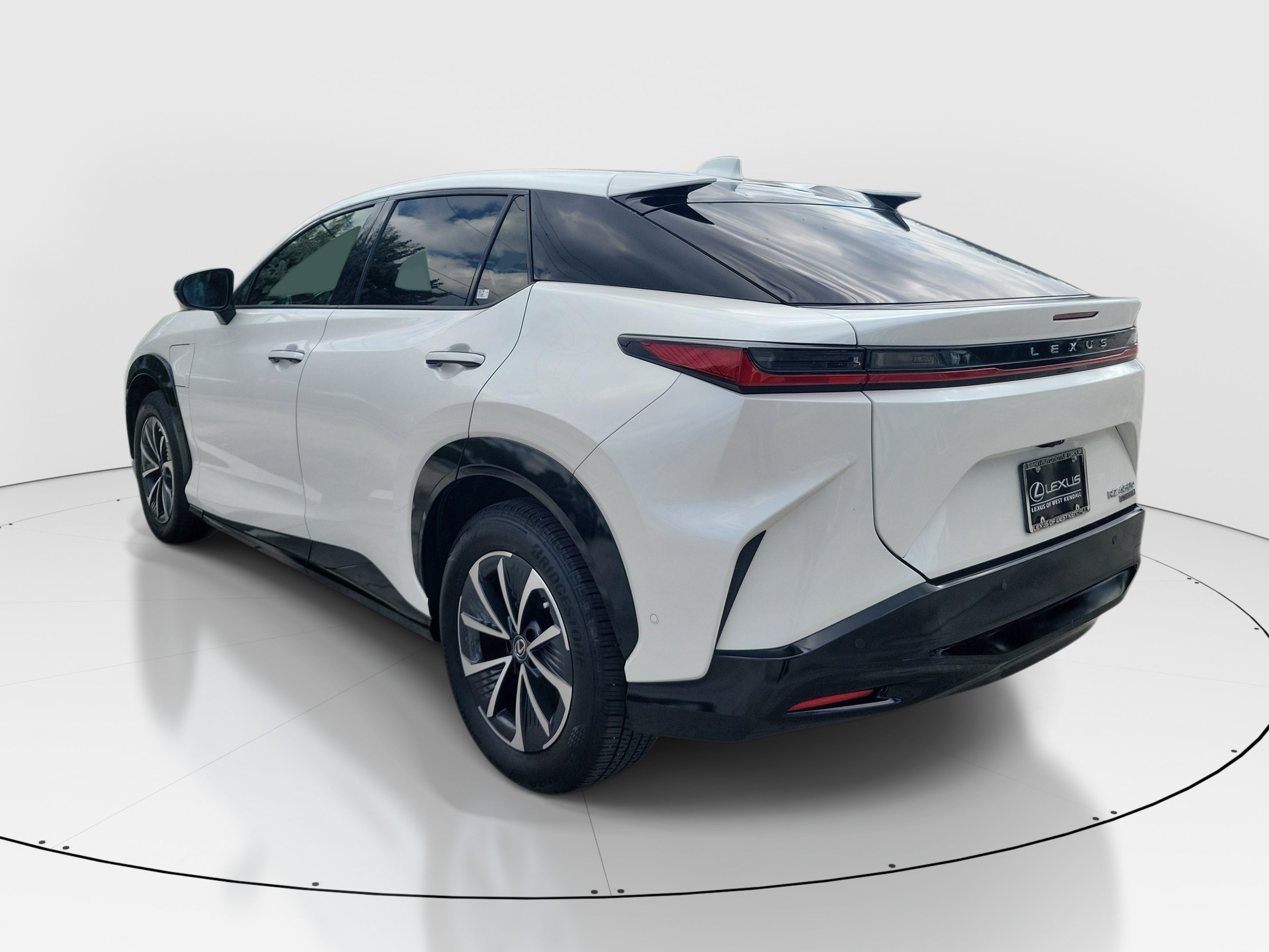 Certified Used 2023 White Pearl Lexus RZ 450e Luxury image 7