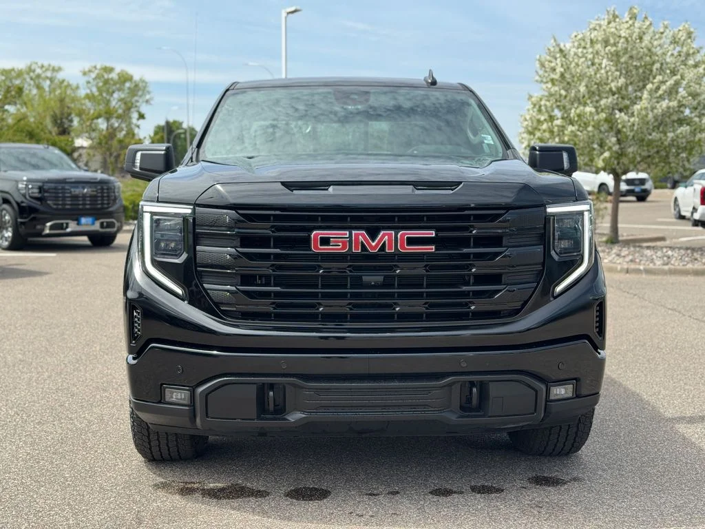 Used 2025 GMC Sierra 1500 Elevation with VIN 1GTUUCED2SZ154887 for sale in Coon Rapids, Minnesota