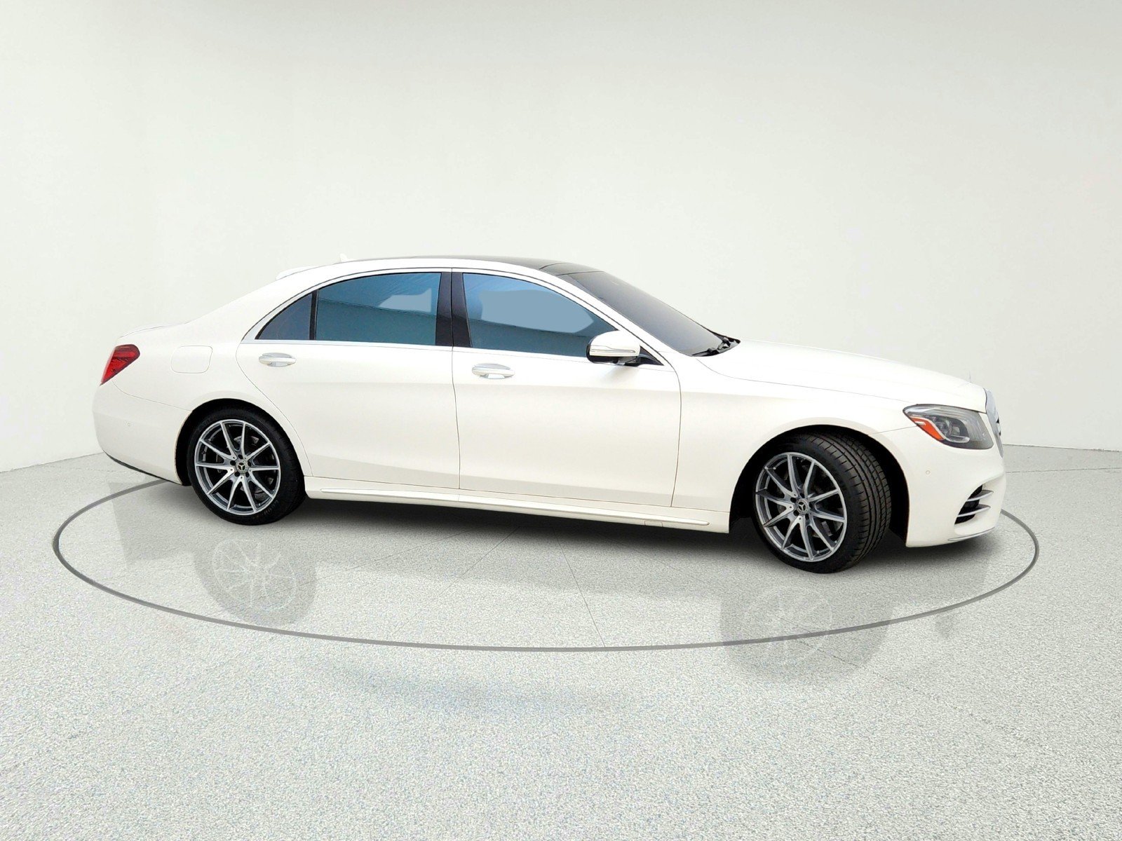 Used 2018 designo Diamond White Mercedes-Benz S 560 image 6