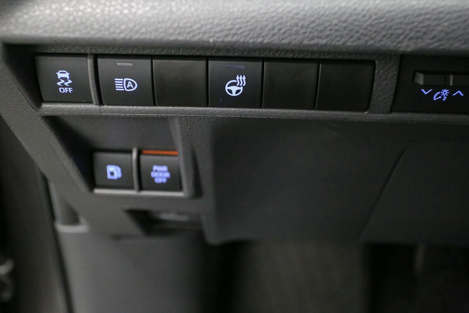 Used 2024 GY Toyota XLE image 40