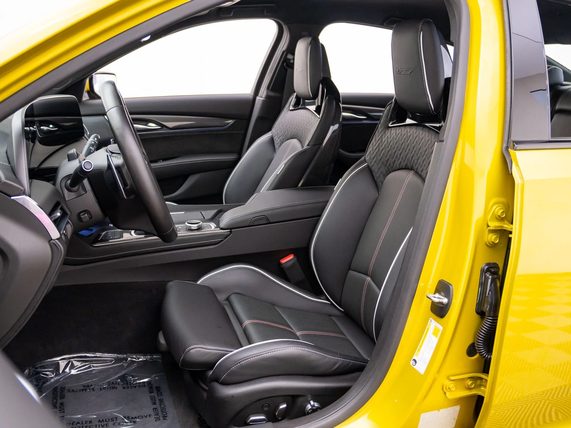 Used 2025 Yellow Cadillac V-Series image 19