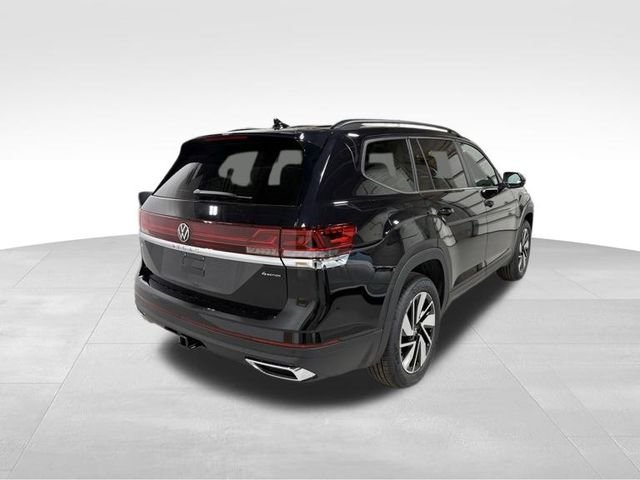 New 2026 Black Volkswagen 2.0T SE w/Technology image 5