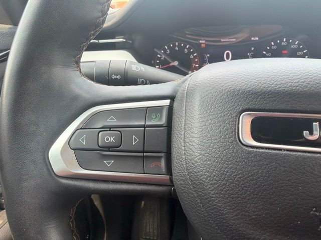 Certified Used 2022 Diamond Black Jeep Limited image 15