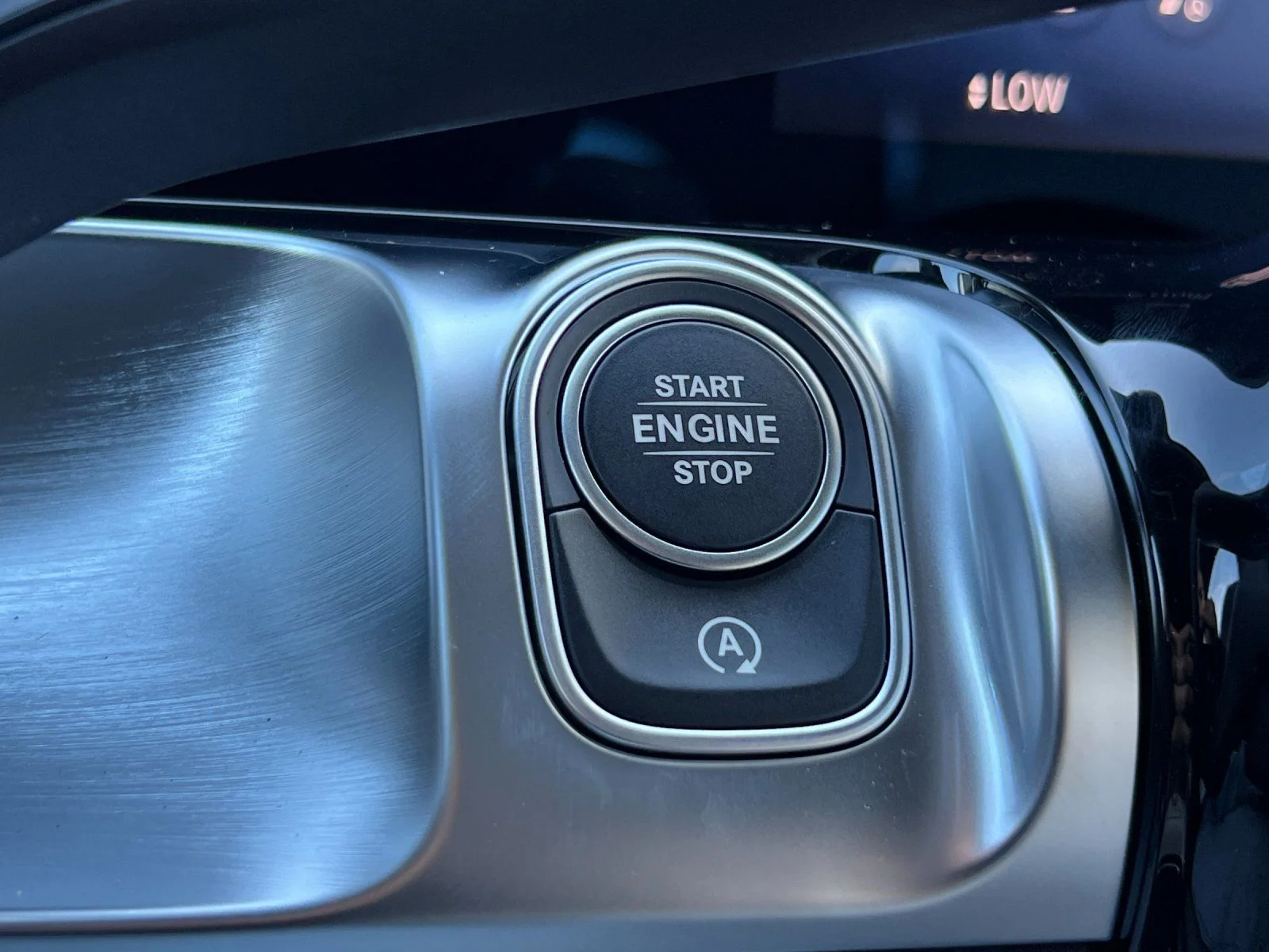 New 2026 White Mercedes-Benz GLB 250 image 25