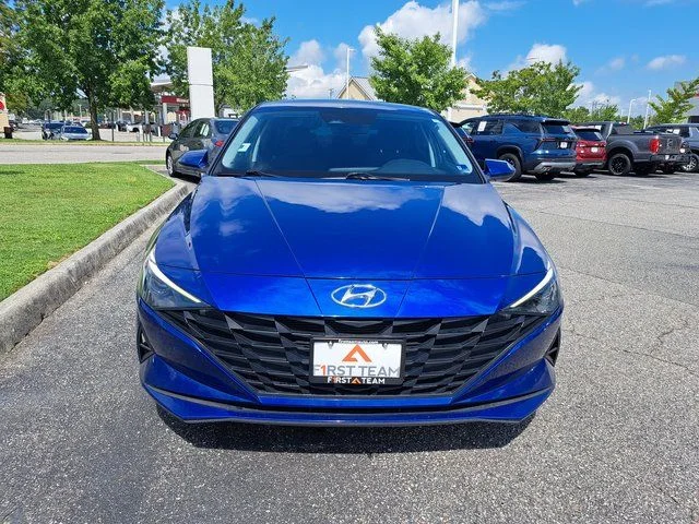 Used 2023 Blue Hyundai SEL image 3