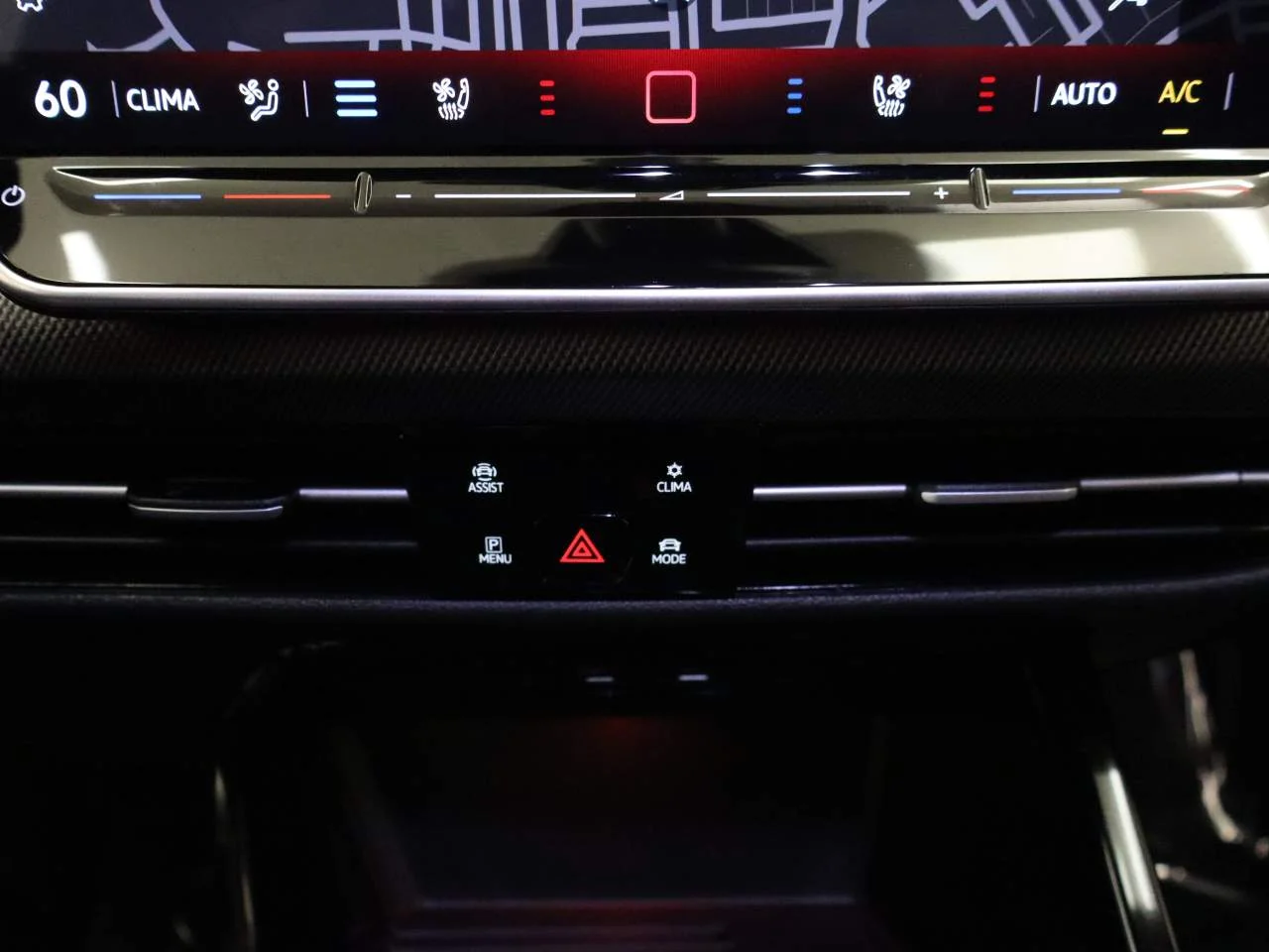 Certified Used 2025 Kings Red Metallic Volkswagen SE image 11