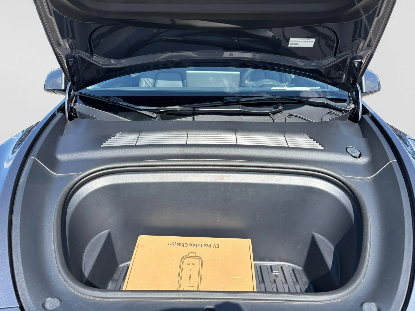 Used 2023  Tesla Performance image 20