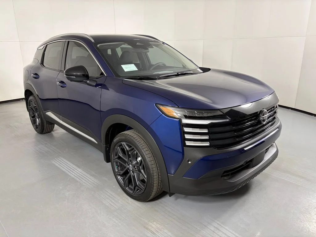New 2026 Blue Nissan SR image 2