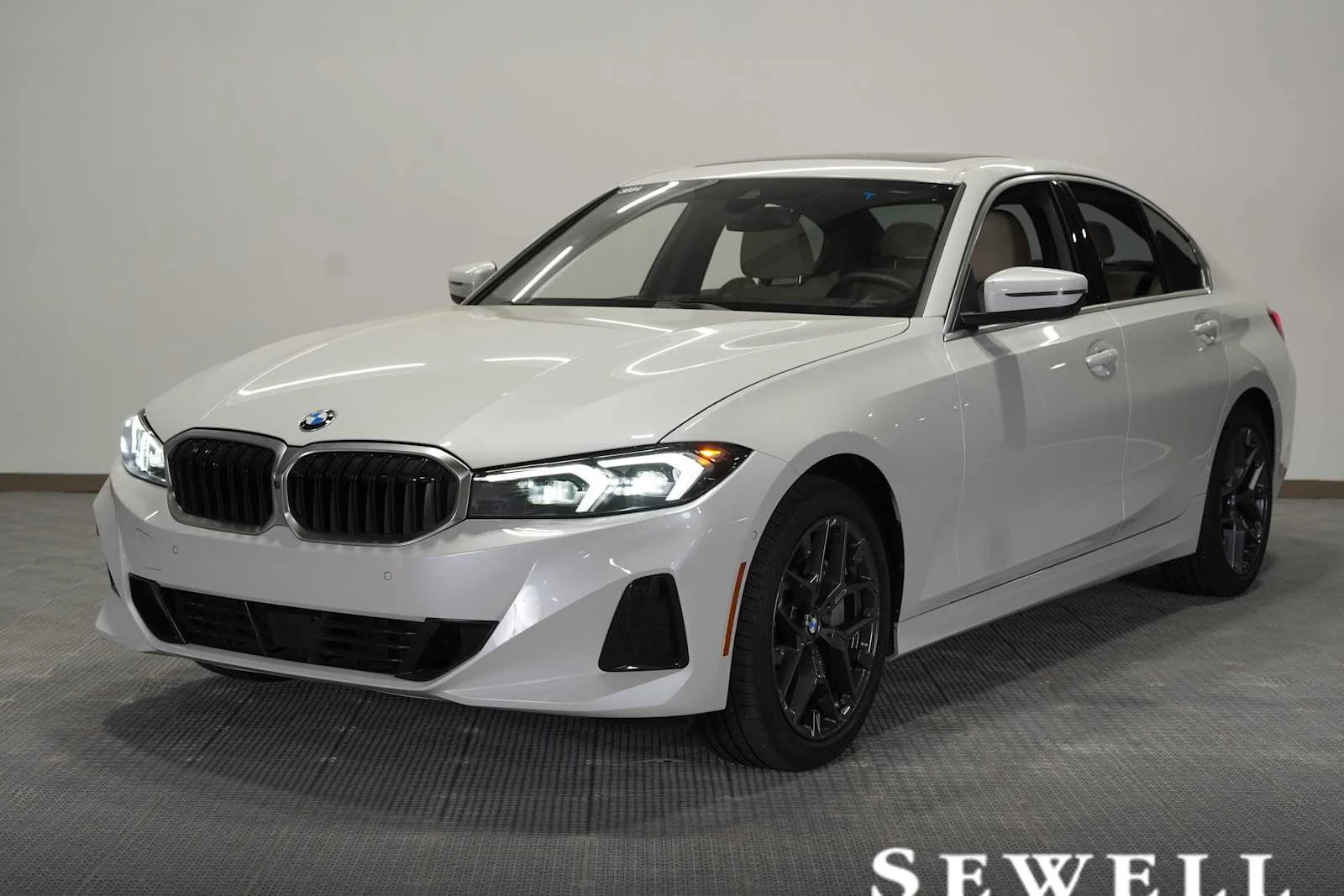 2025 BMW 3 Series 330i Sedan's photo