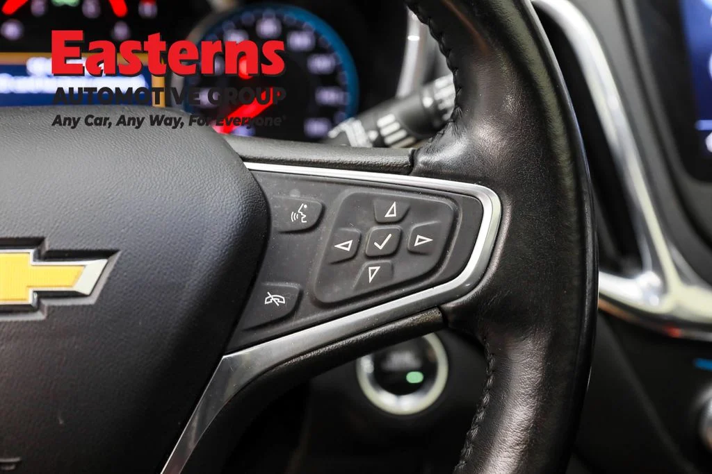 Used 2020 Silver Chevrolet LT image 16