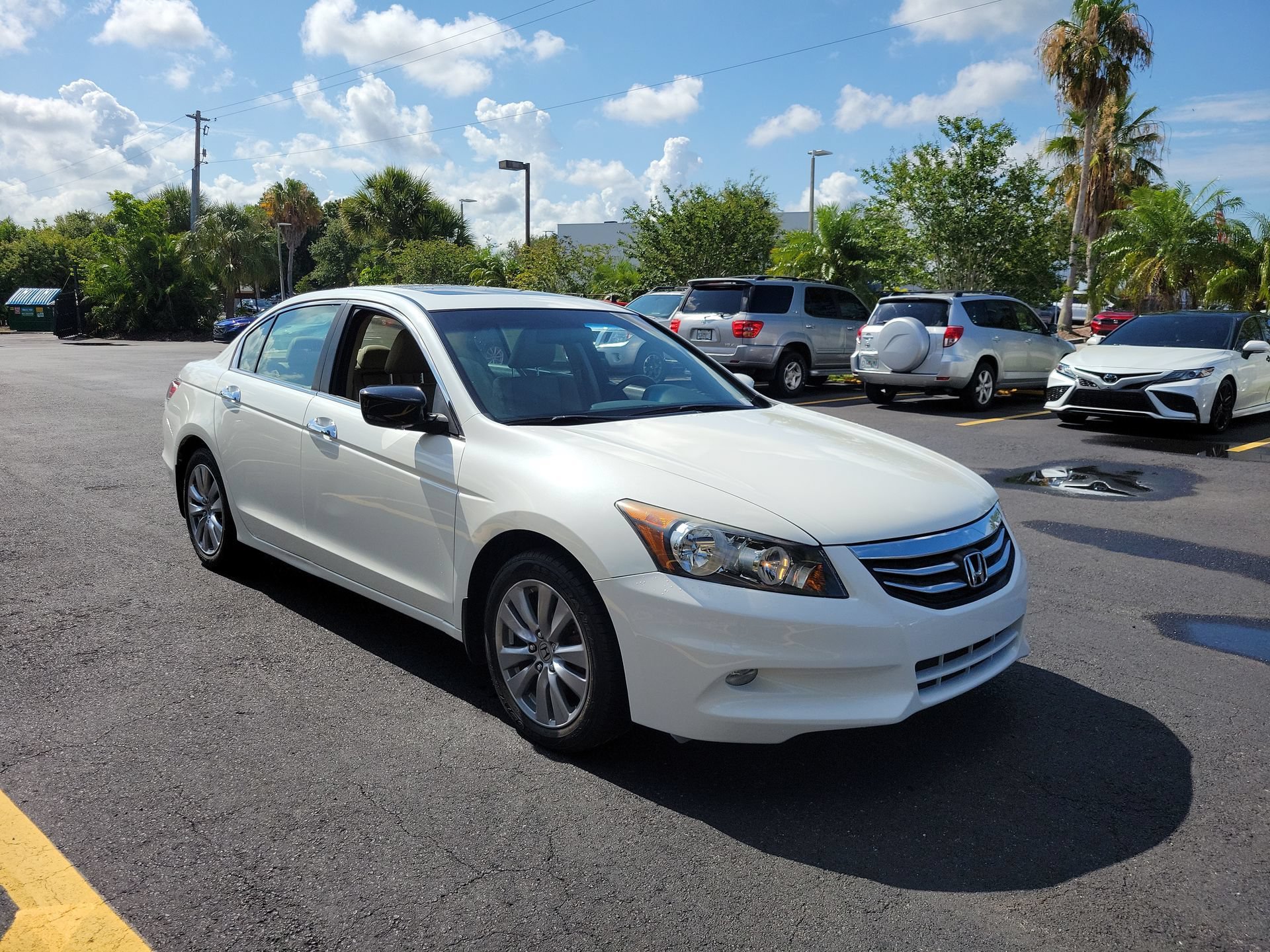 Used 2012 Taffeta White Honda EX-L image 2
