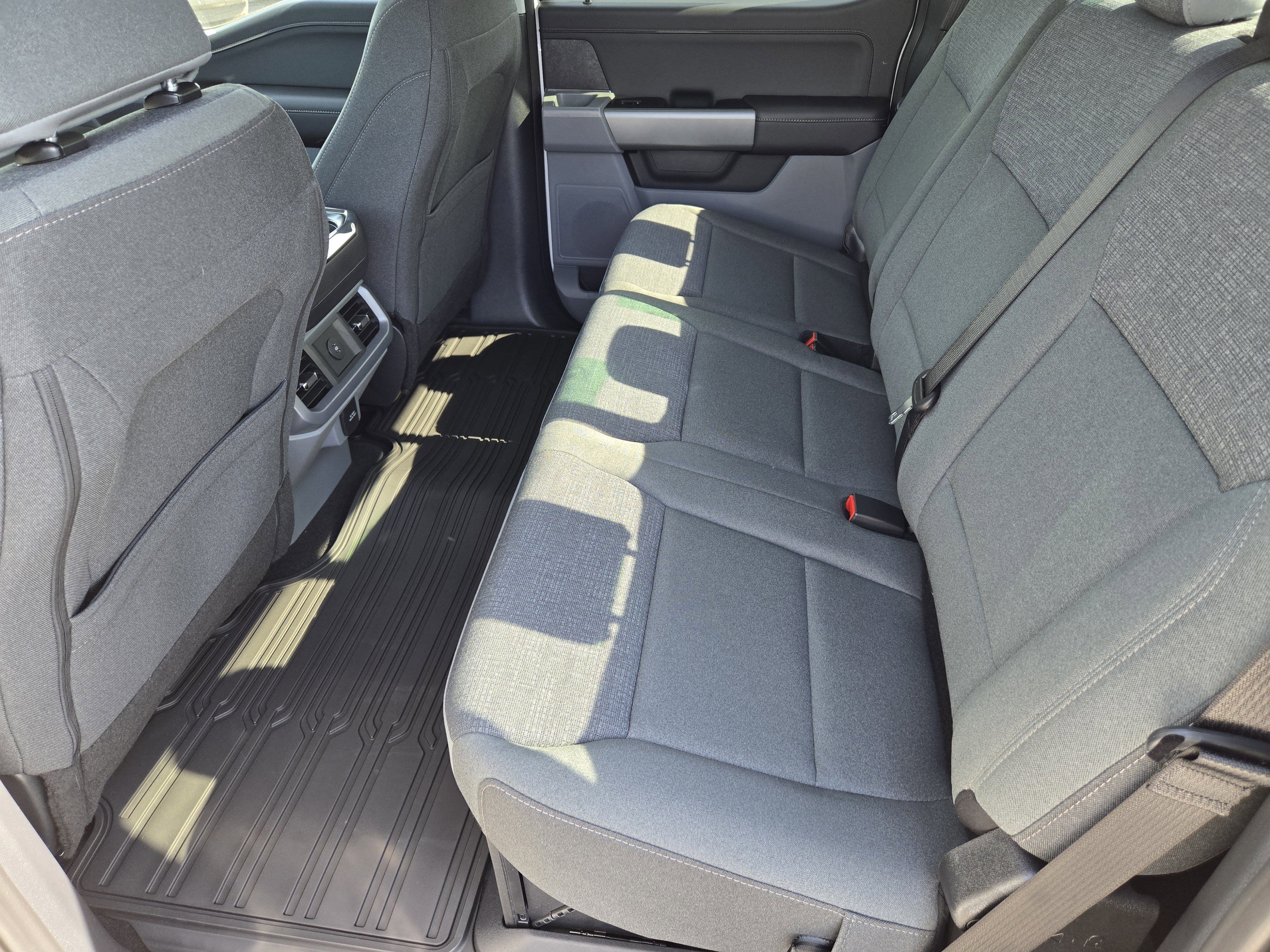 New 2026 Oxford White Ford XLT image 19