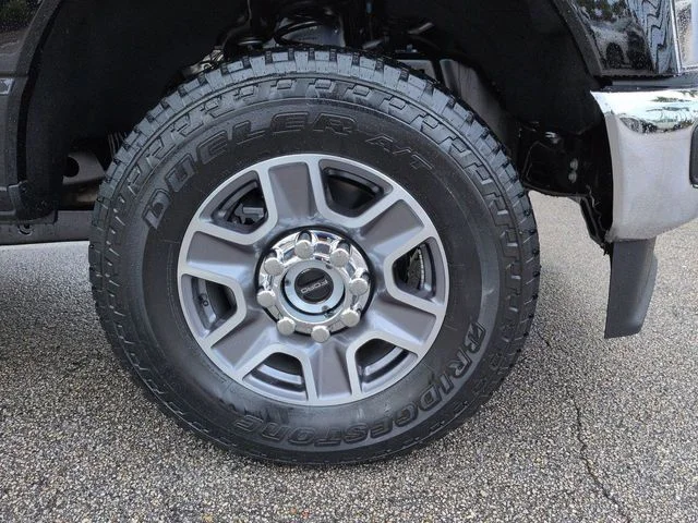 New 2026 Agate Black Metallic Ford F-250® Lariat® image 11