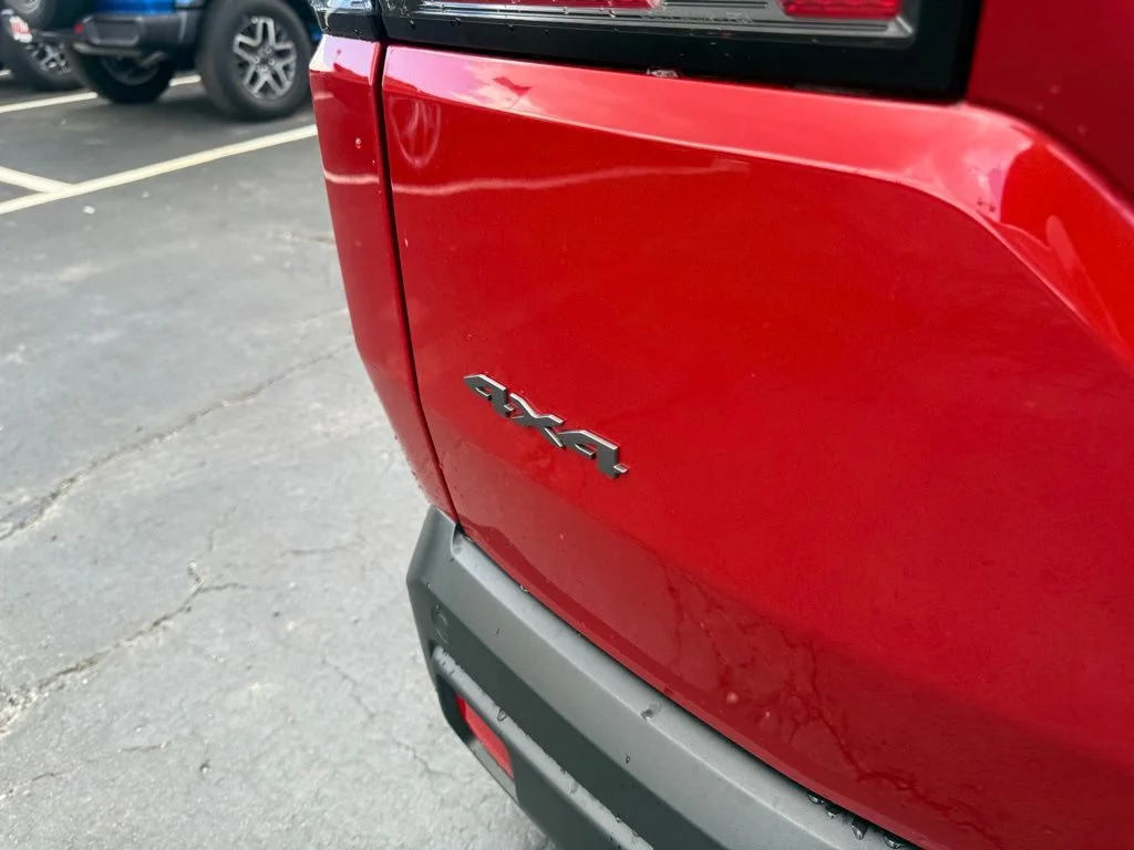 New 2026 Red Hot Pearlcoat Jeep Limited image 35