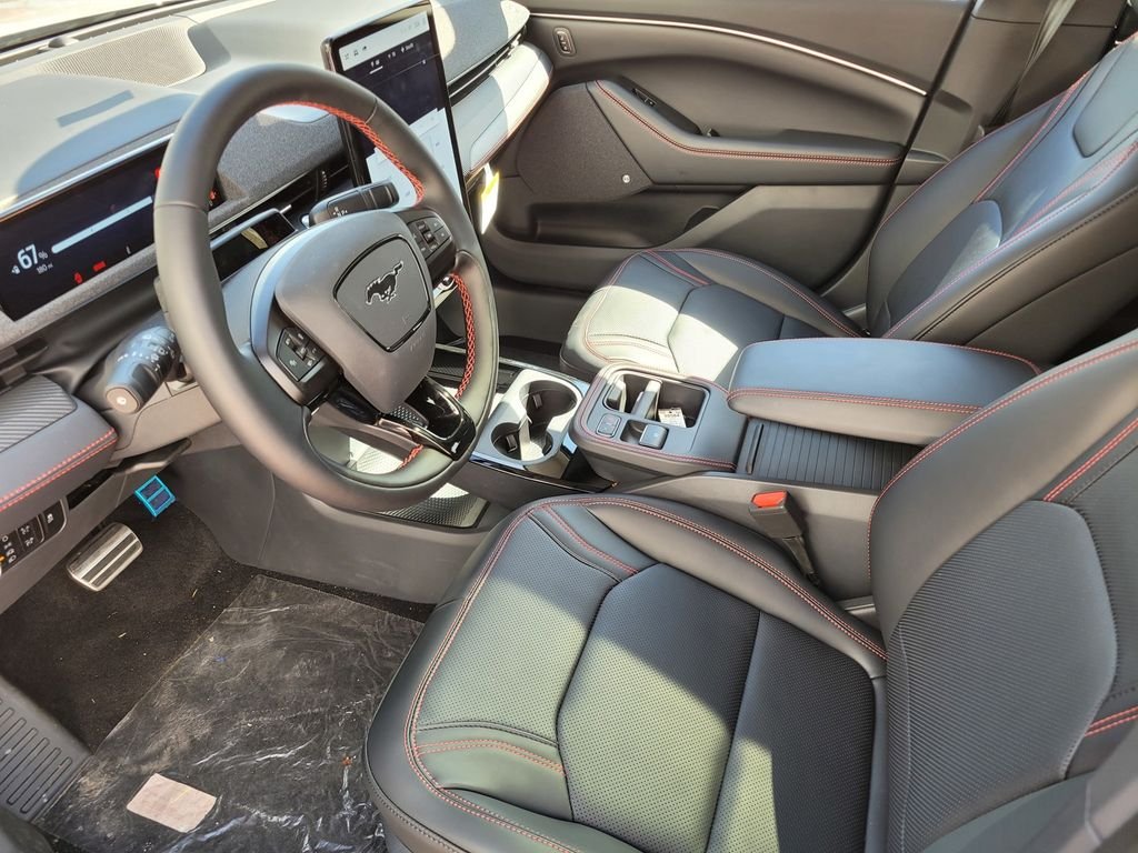 2025 Ford Mustang Mach-E Premium - Photo 8