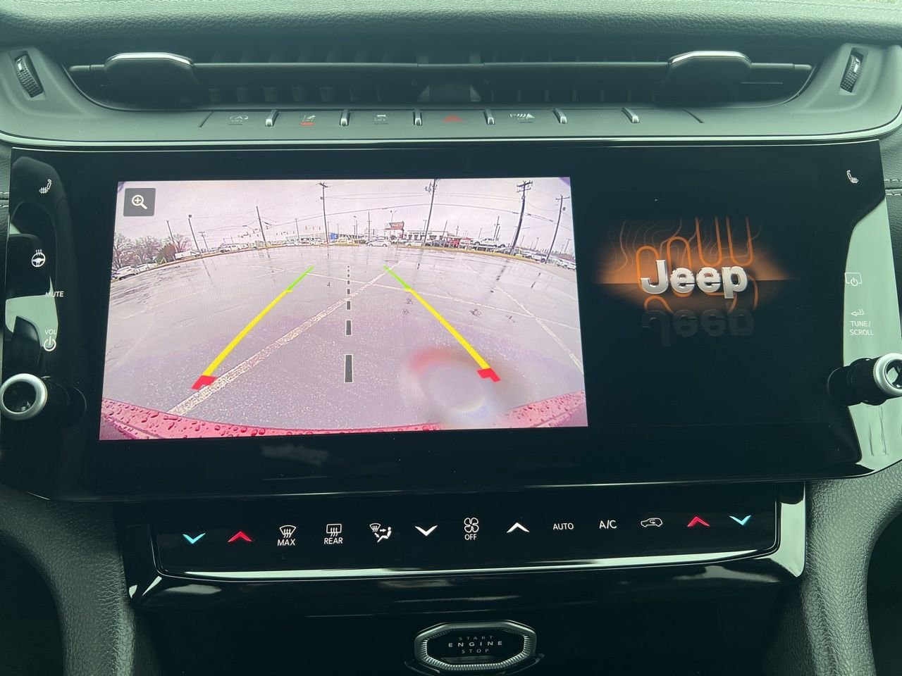 New 2026 Velvet Red Pearl-Coat Exterior Paint Jeep Altitude image 25