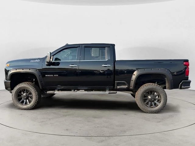 Used 2021 Black Chevrolet High Country image 8