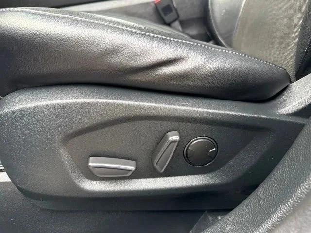 Used 2020 Blue Metallic Ford Titanium image 22
