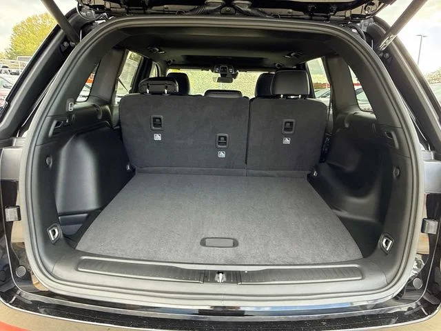 New 2025 Black Jeep Altitude X image 7