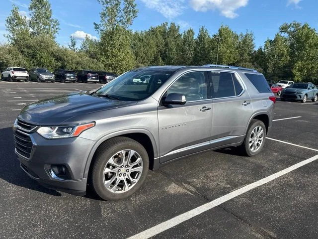 Used 2020 Gray Chevrolet Premier image 2