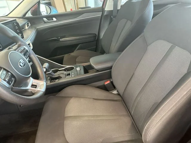 Used 2021 Red Kia LXS image 15