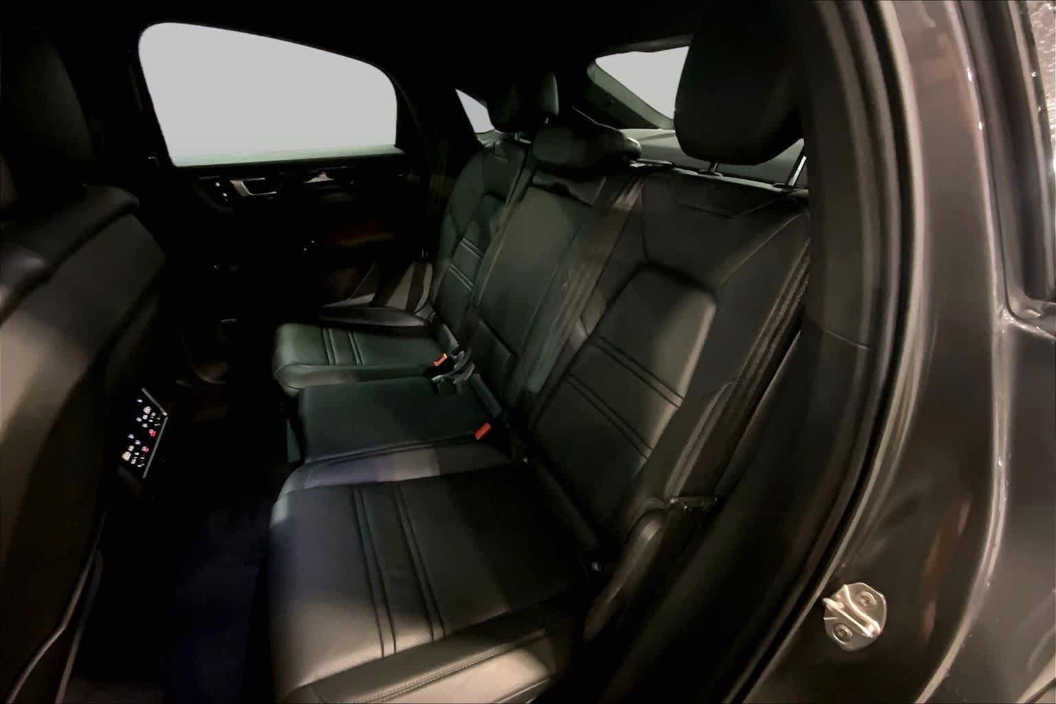 Used 2021 Quartzite Grey Metallic Porsche  image 19