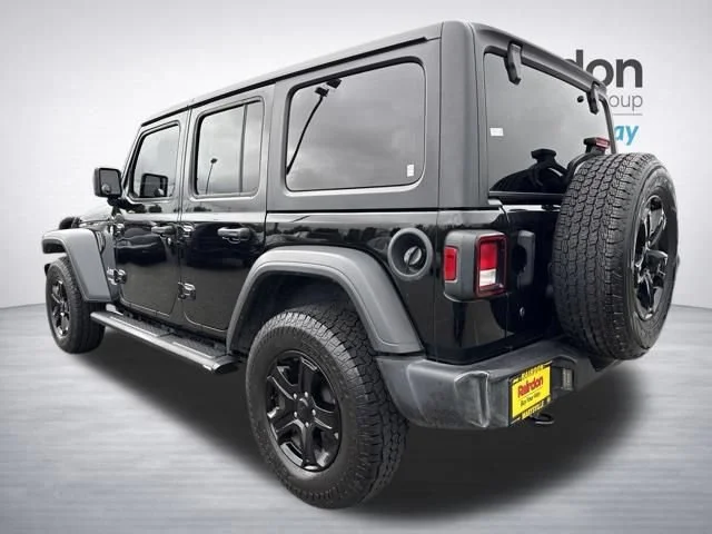 Used 2018 Black Clearcoat Jeep Sport S image 5
