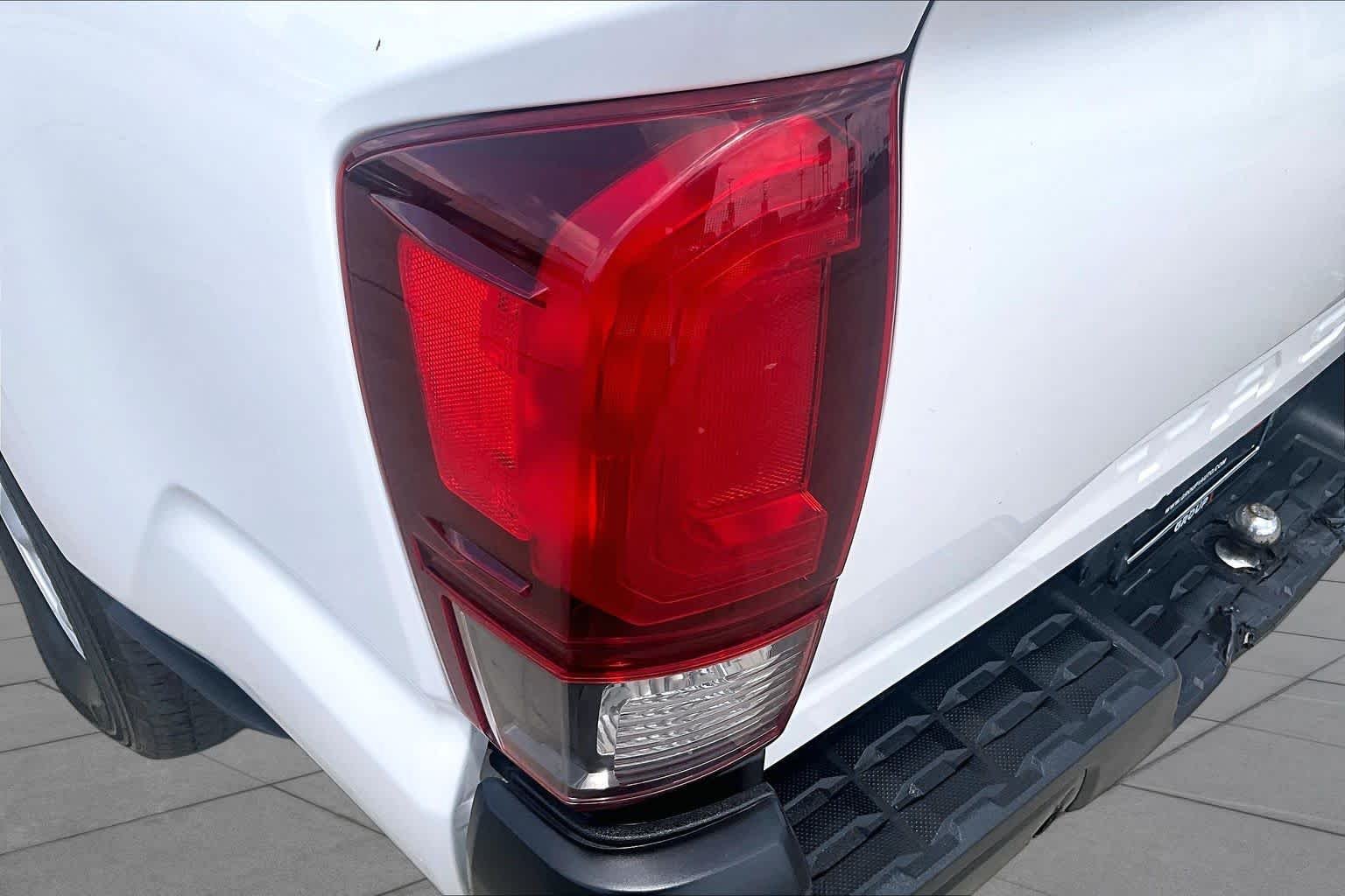 Used 2022 White Toyota SR image 26