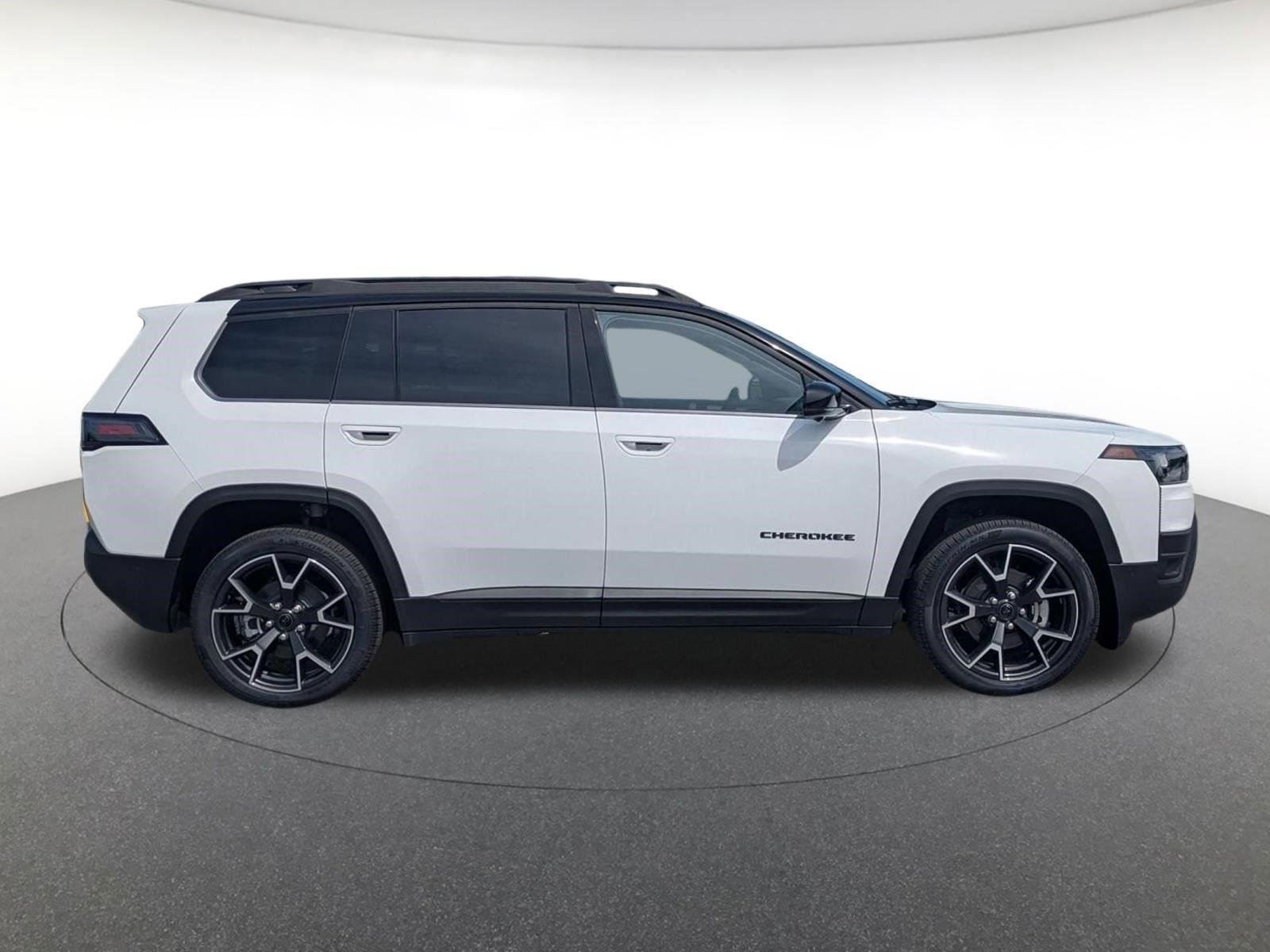 New 2026 Bright White Clear-Coat Exterior Paint Jeep Overland image 3