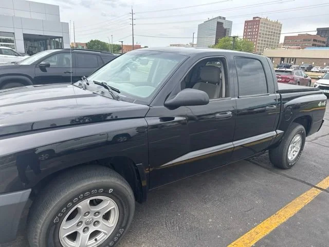 2005 Dodge Dakota SLT 4X4 Quad Cab's photo