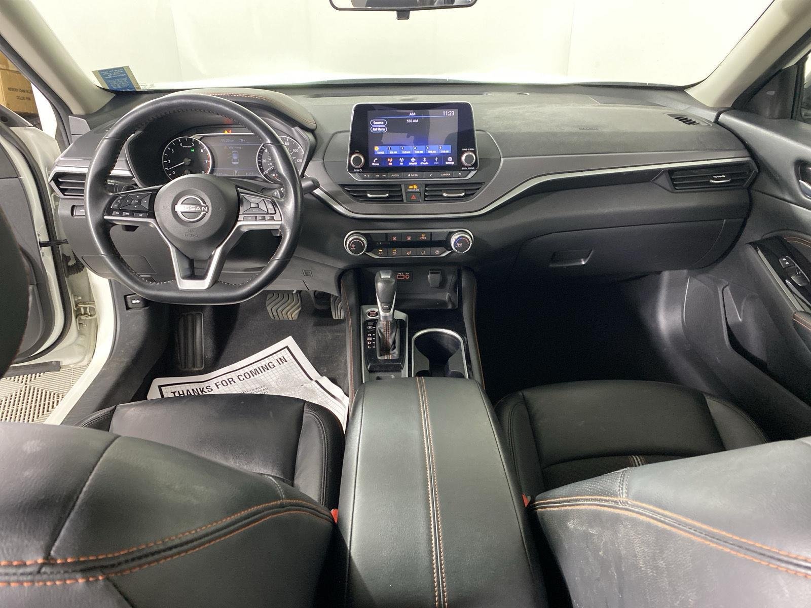 Used 2023 Pearl White Tricoat Nissan 2.5 SR image 23