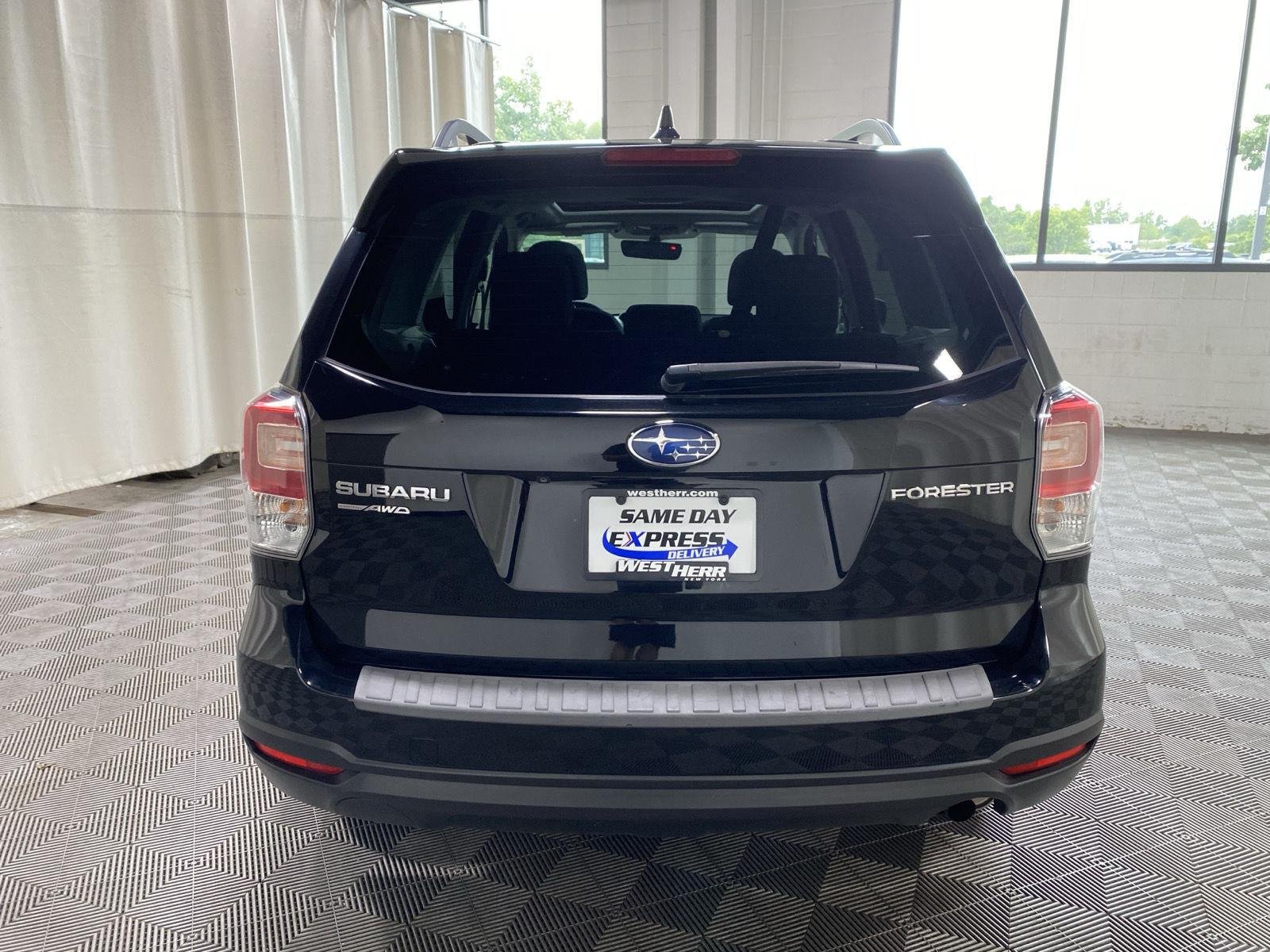 Used 2018 Crystal Black Silica Subaru Premium image 12