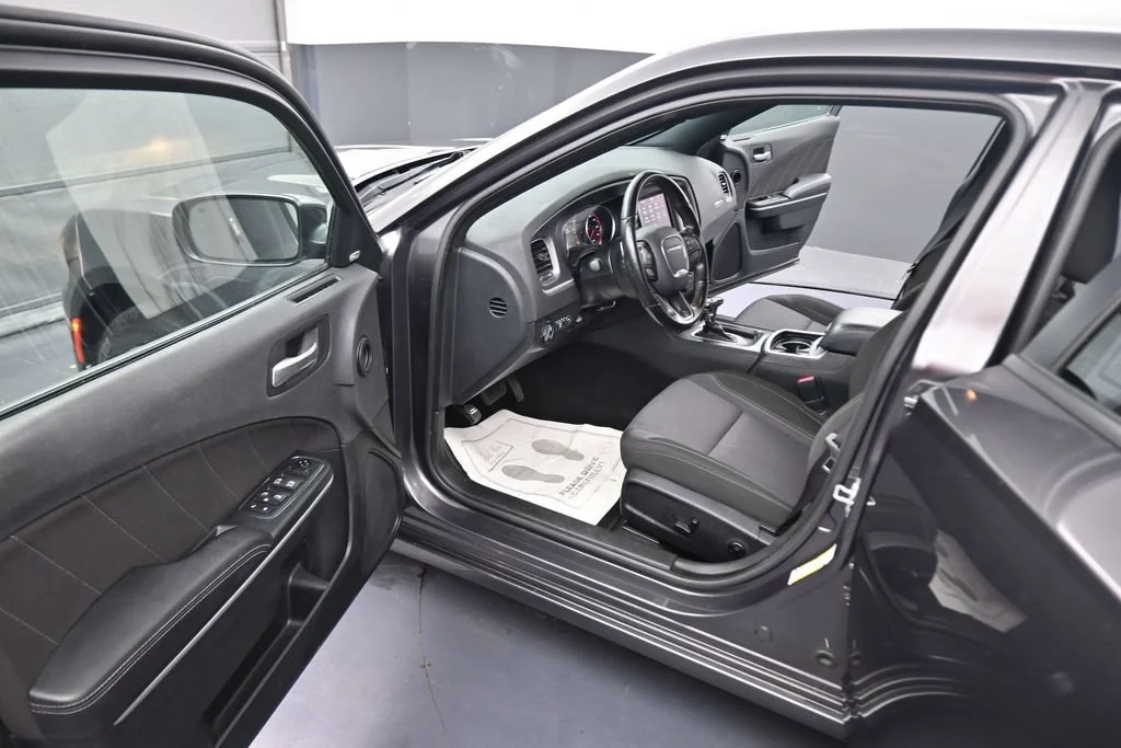 Used 2020 Gray Dodge SXT image 41